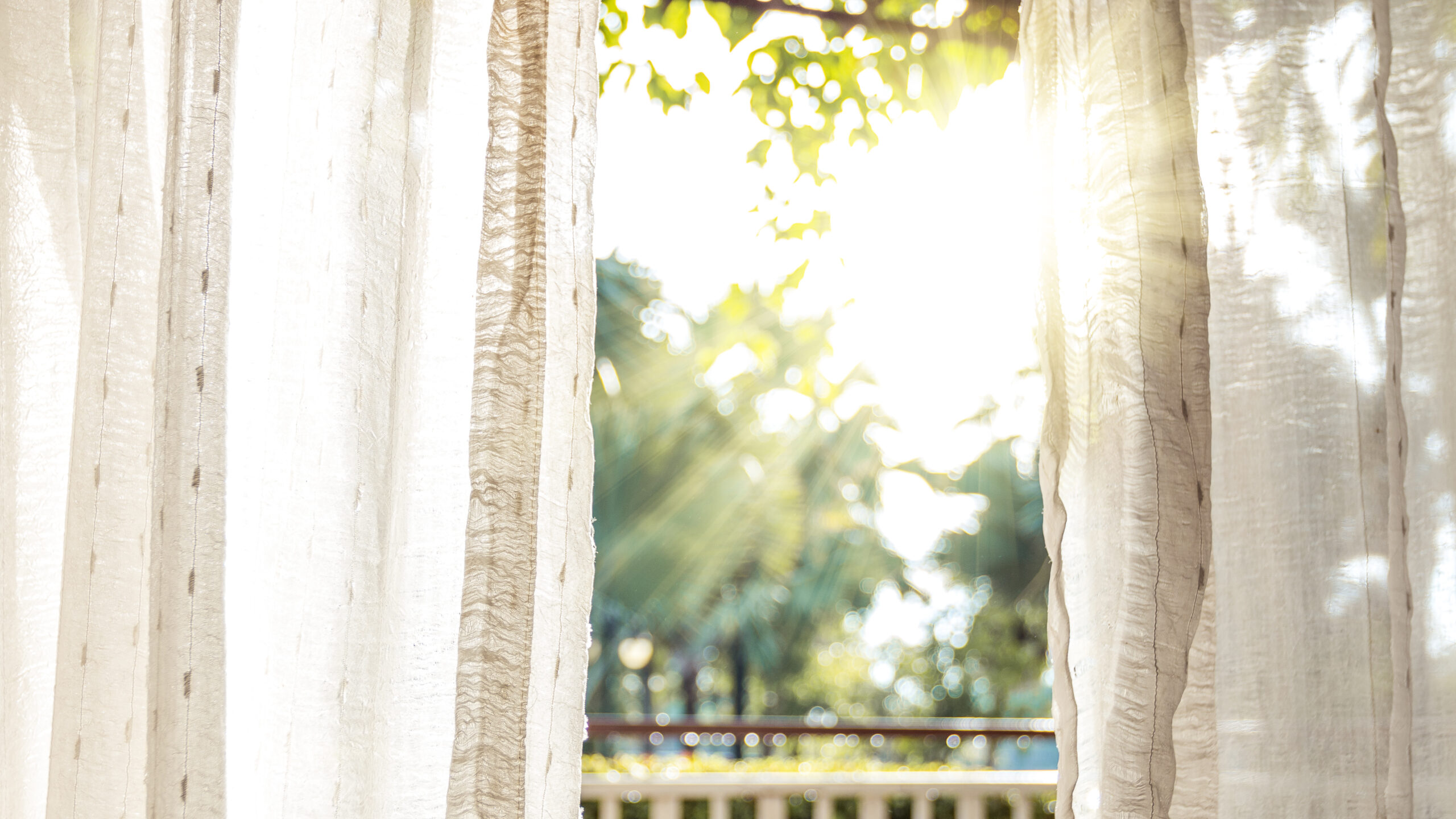 Mortgage Recast vs Refinance: Key Differences, Pros and Cons, and Which Option Is Better for You